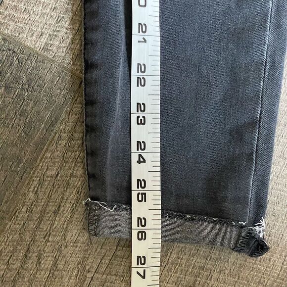 Women’s Joe’s Jeans, Medium-Gray Wash, Cropped, Rolled-Ankle Jeans. Size 26. - Picture 5 of 5